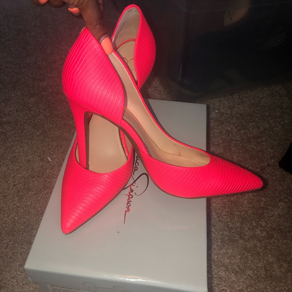 Heels - Picture 2 of 3